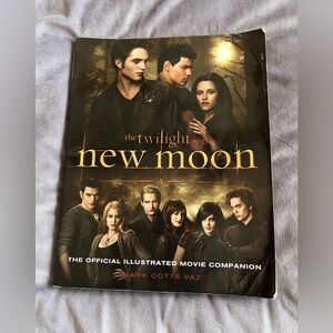 Twilight Saga New Moon Official Illustrated Movie Companion Bella Edward Jacob